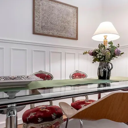 Veeve - Mindful Enlightenment Apartment